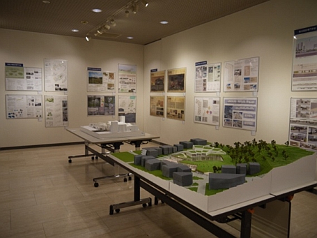 会場（建築会館）作品展示の風景